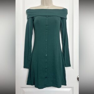 Women’s Green Off-Shoulder Dress Size Small - Wild Fable